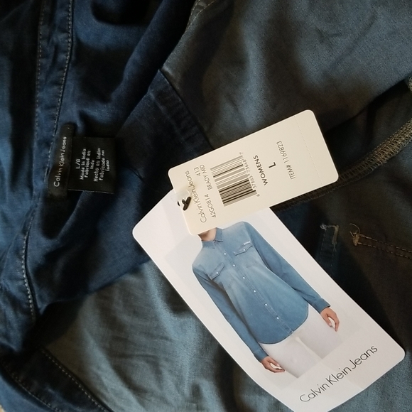 Calvin Klein denim blouse - Picture 11 of 15